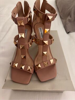 Steve Madden Rose Taupe Studded T-Strap Heels